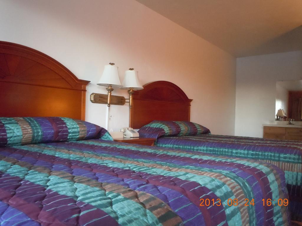 High Country Motel Bellevue Oda fotoğraf